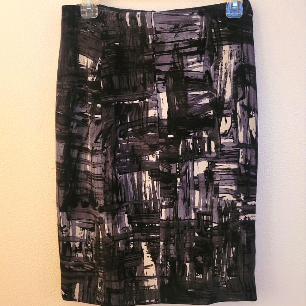 Vince Silk Abstract Pencil Skirt Size 2